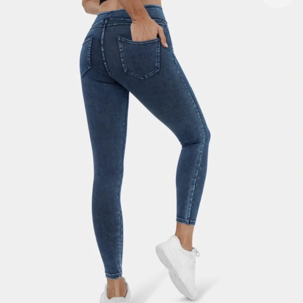 High Waisted Back Side Pocket Stretchy Knit Denim M Casual Leggings